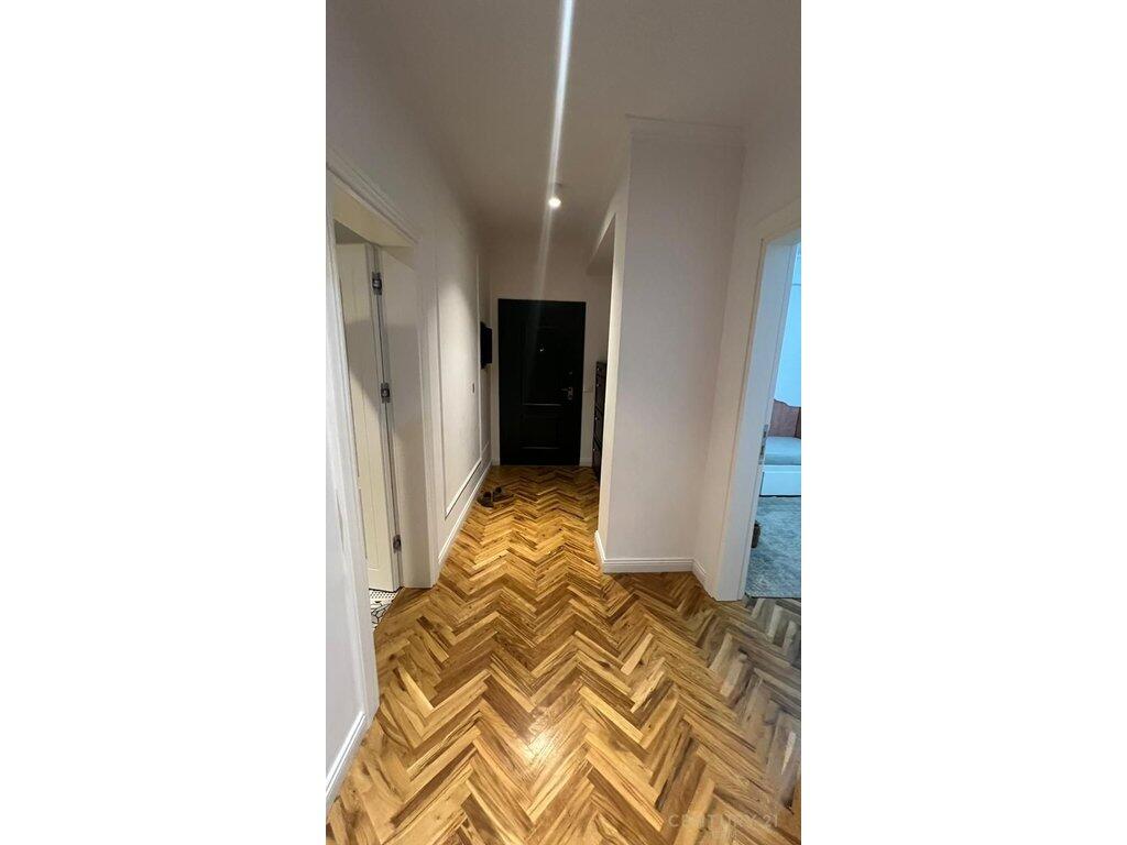 🏢 Apartment 2+1 for sale with Parking Spot – Near the Old Park, Tirana