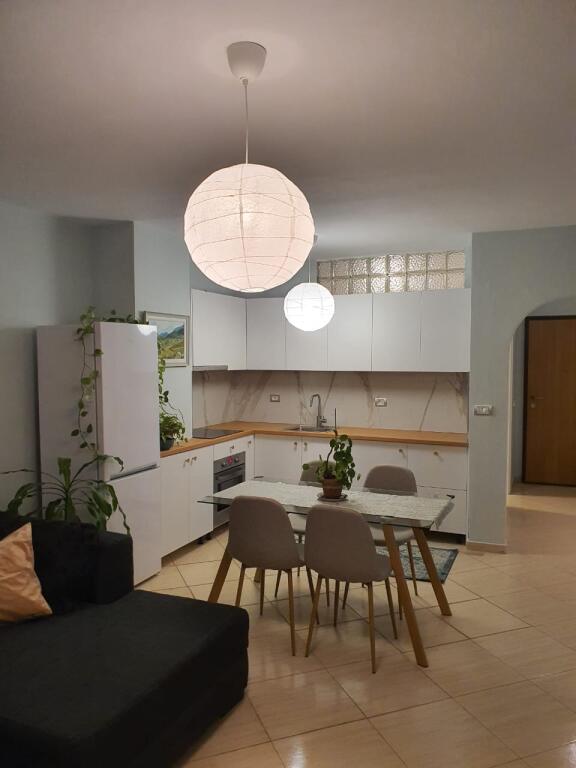 🏠🔑APARTAMENT ME QIRA, 1+1! 📍Rruga Ali Visha, Qyteti Studenti