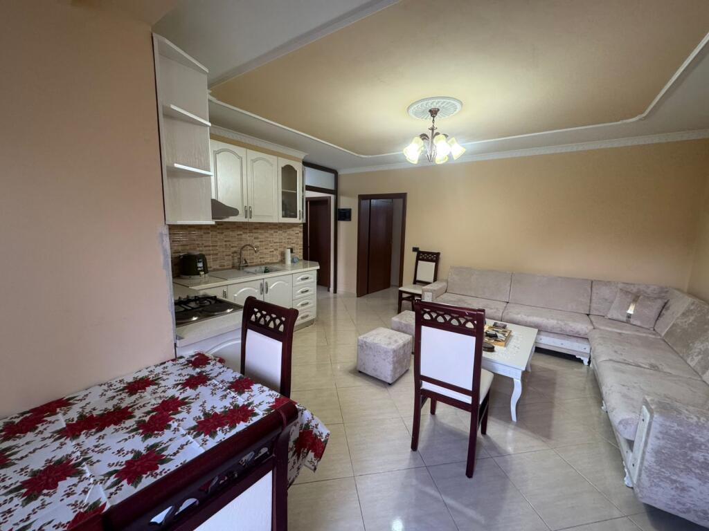 Apartment me qera