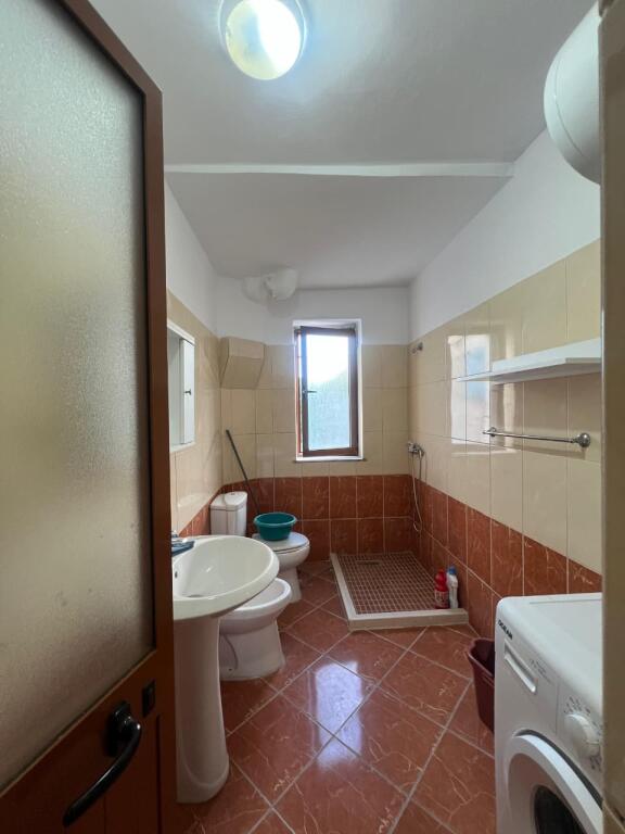 Qera,Apartament 2+1 Oxhaku,Tirana.