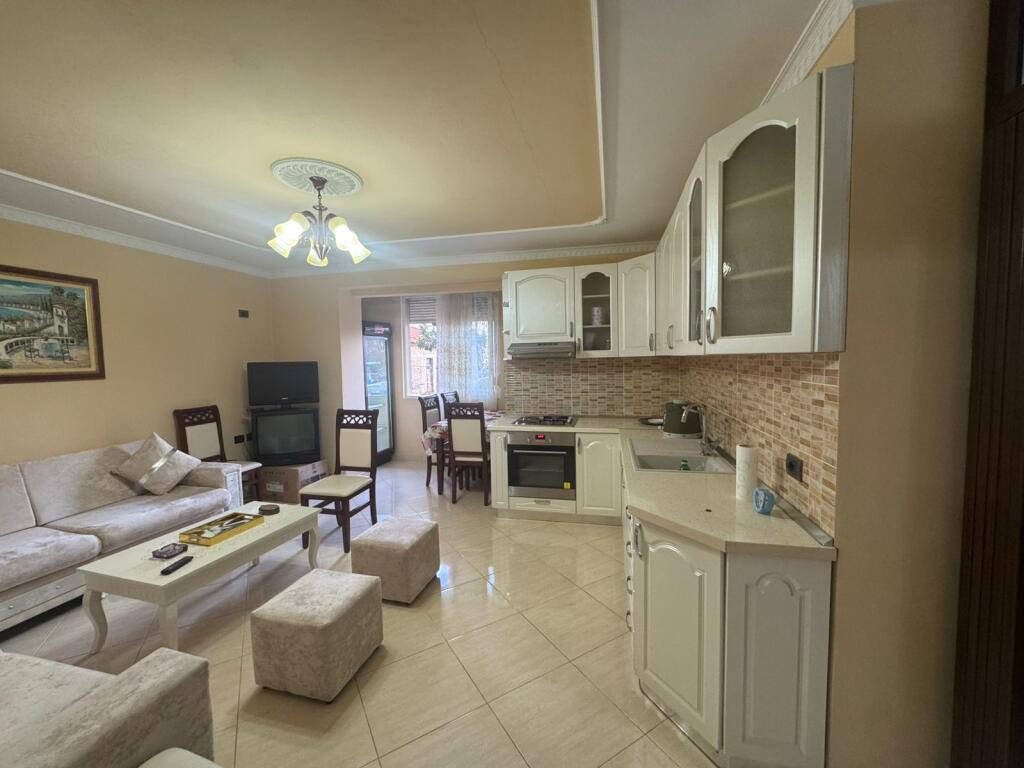 Apartment me qera