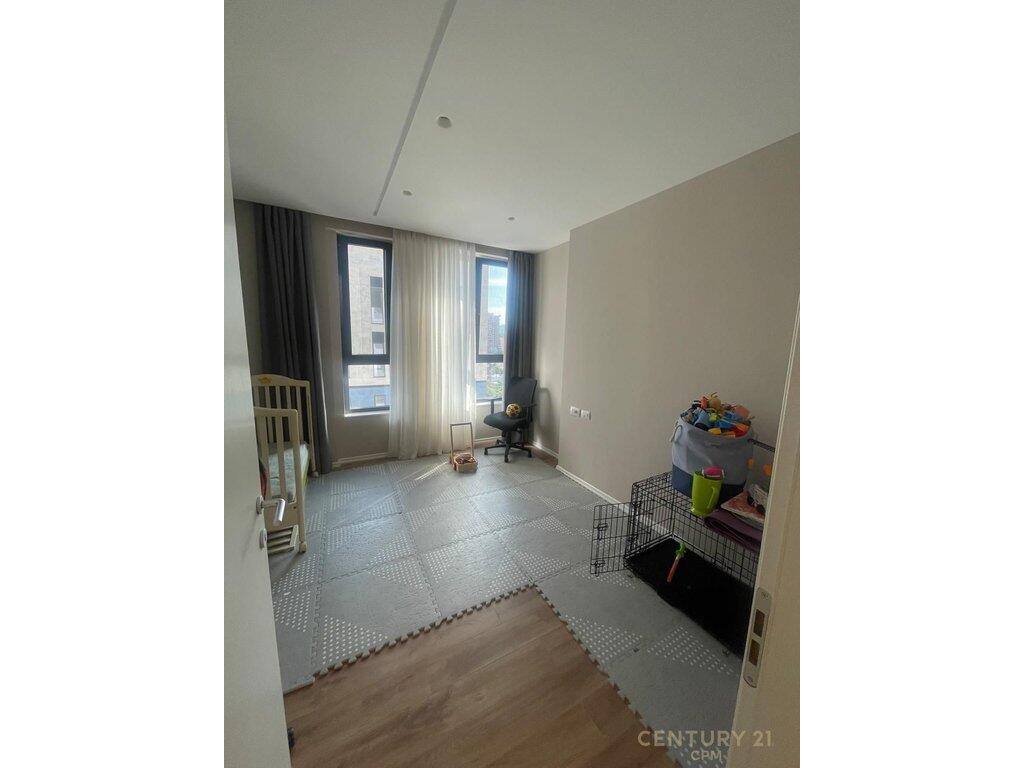 Apartament me qira 2+1+2 me post parkimi – Rruga Jordan Misja