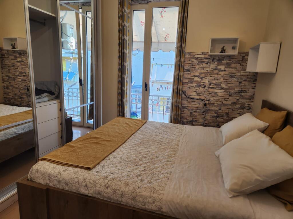 🏢Tek Shallvaret,Rruga Reshit Collaku jepet me qera apartament,2+1 i  mobiluar.600 Euro