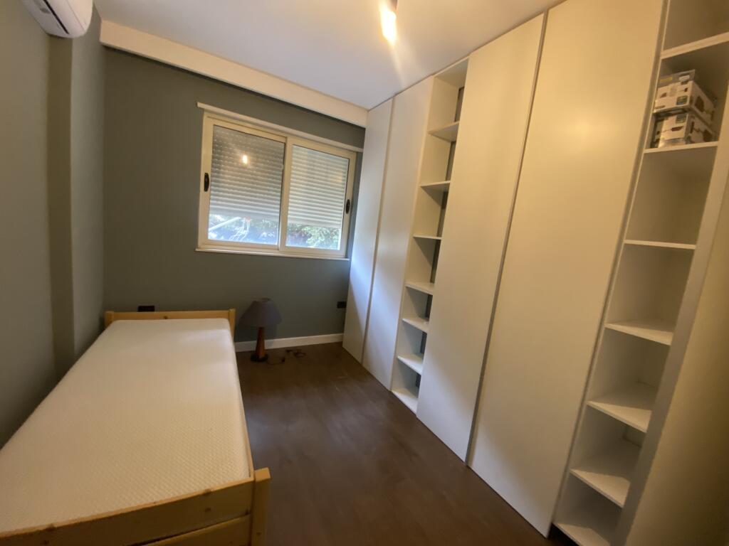 2+1,i mobiluar rruga peti liqeni i thate,cmimi 500 euro