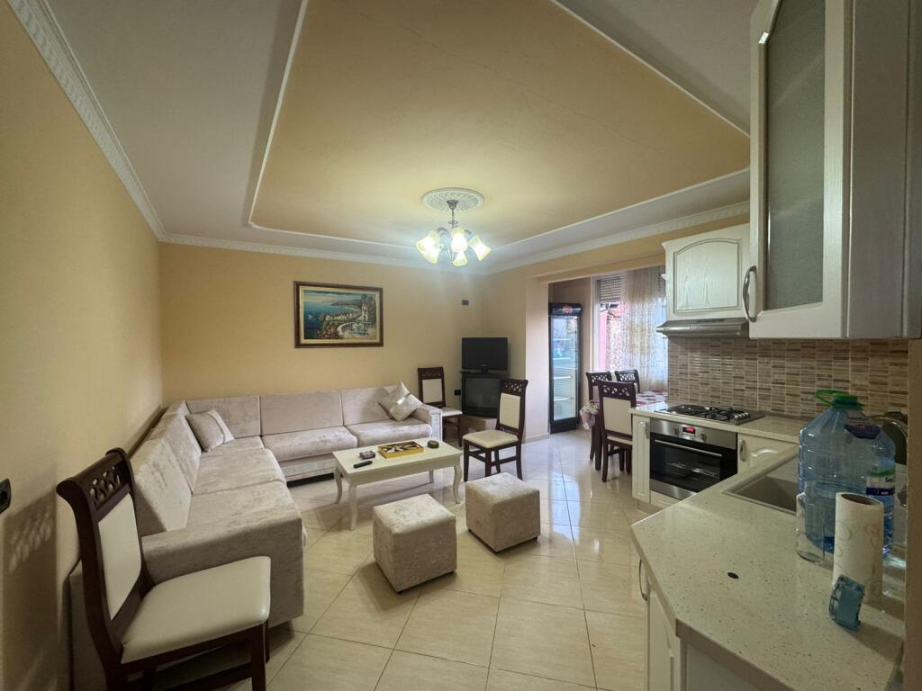 Apartment me qera