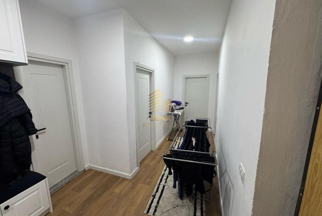 Shitet, Apartament 2+1, Porcelan, 150,000 Euro