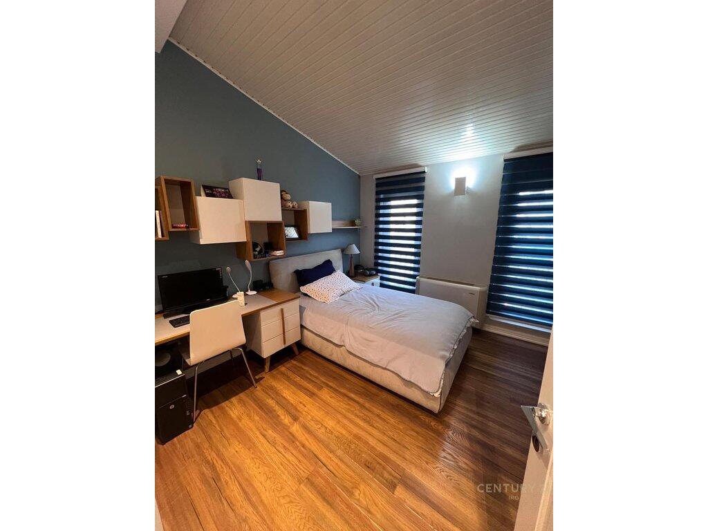 PENTHOUSE LUKSOZ NE QENDER PRANE MINISTRISE SE DREJTESISE! 2,500 € /Muaj