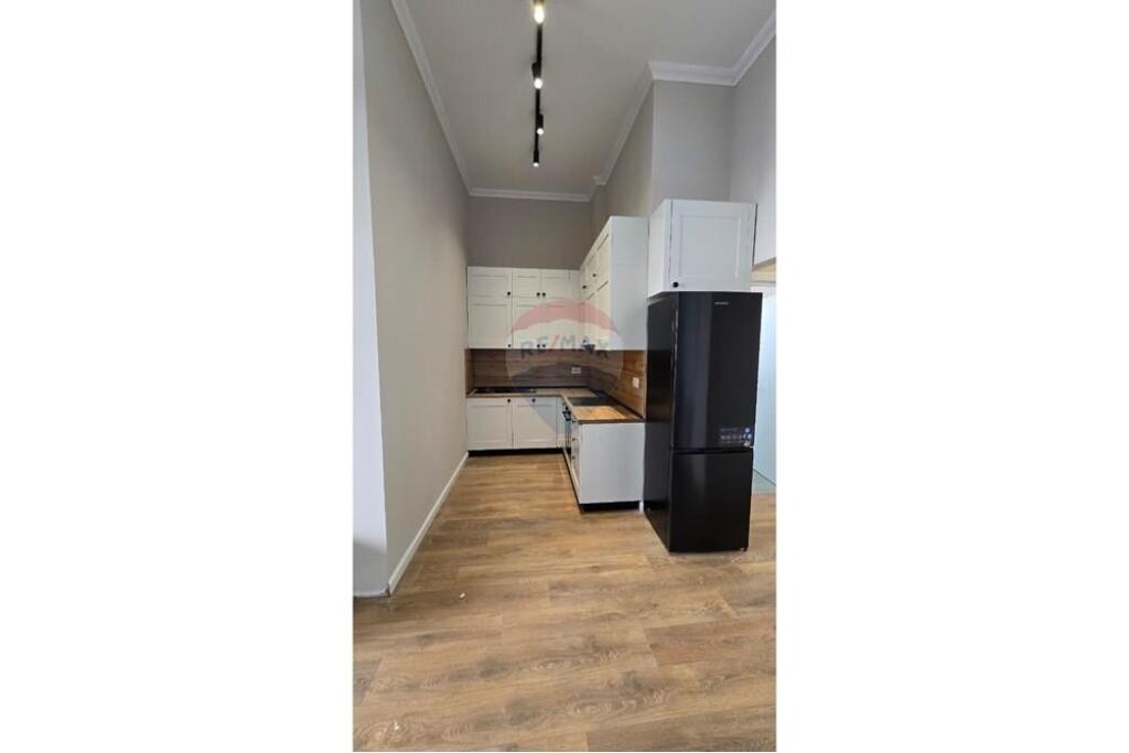 Apartament 1+1 plus postparkim, Liqeni i Thate