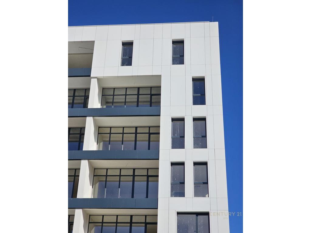 VENDIAMO 2+1+2 AL NUOVO BOULEVARD, PREZZO OCCASIONE. 184,500 €