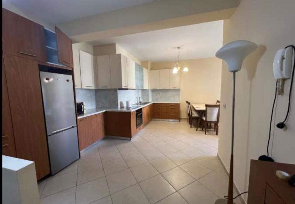 🏠 Apartment for rent – 2+1+2, Zogu i Zi (opposite Ring Center)