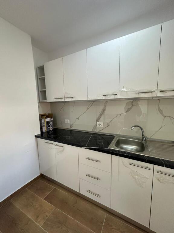 Comfortable apartment for rent 1+1 at Shkolla e Bashkuar, on main street