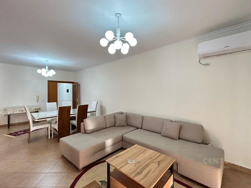 APPARTAMENTO 2+1+2 IN AFFITTO VICINO ALLA STRADA DI KAVAJË.