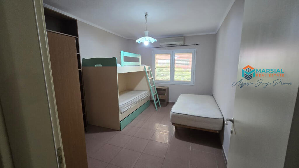 Jepet apartament 3+1 per qira, Brryli, Materniteti i Ri