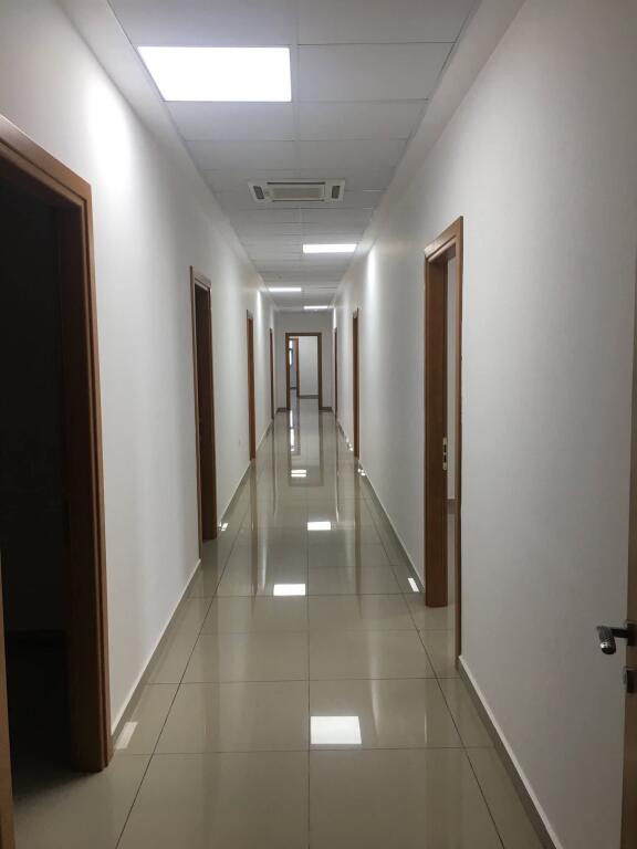 Ambiente Zyrash me Qira | Pranë Casa Italias(ID0003)