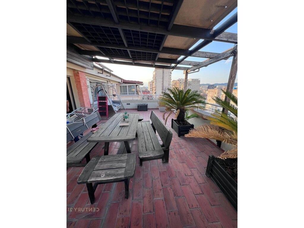 PENTHOUSE ME QERA  NE QENDER PRANE MINISTRISE SE DREJTESISE!