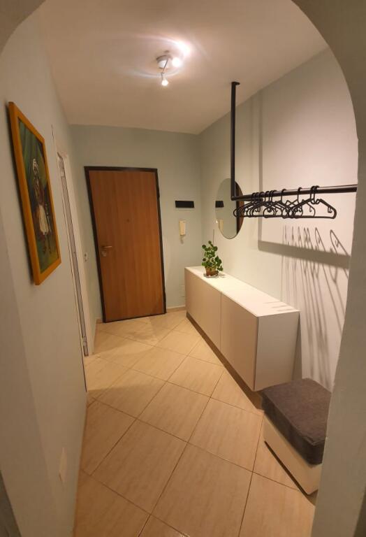 🏠🔑APARTAMENT ME QIRA, 1+1! 📍Rruga Ali Visha, Qyteti Studenti