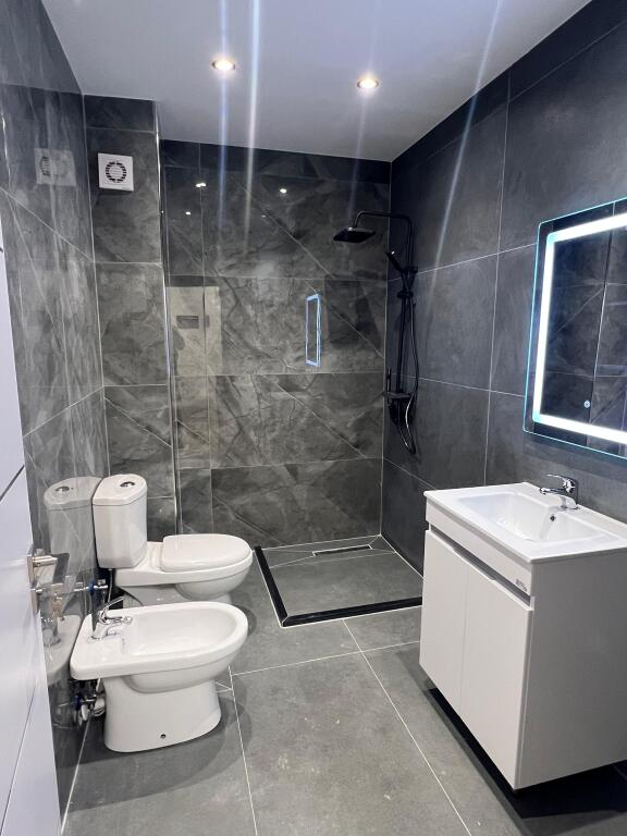 In vendita: Appartamento 2+1 Astir