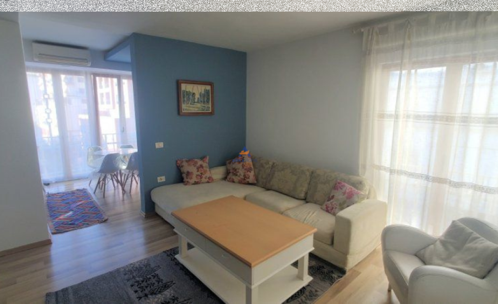 JEPET APARTAMENT ME QERA 1+1+BALLKON "TE RRUGA MYSLYM SHYRI" 550 EURO