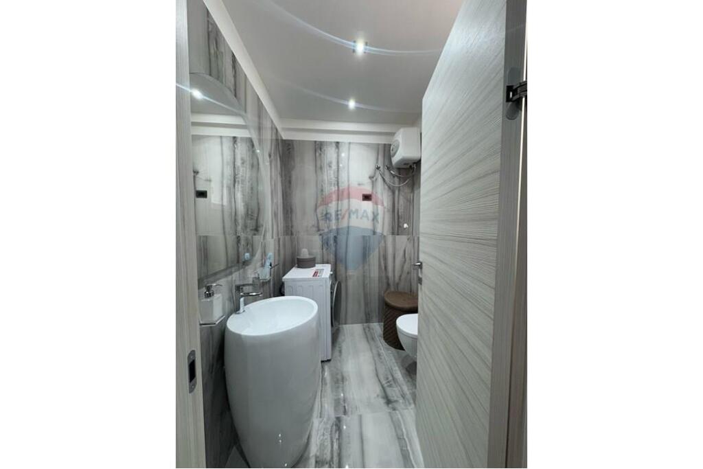 QIRA, APARTAMENT 3+1+2 TEK LIQENI I THATE!