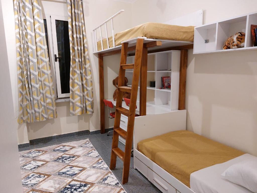 🏢Tek Shallvaret,Rruga Reshit Collaku jepet me qera apartament,2+1 i  mobiluar.600 Euro