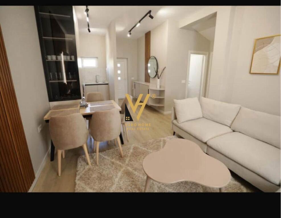 JEPET HYRJE 2+1+BLK ME QIRA TE KODRA E PRIFTIT 75.000 LEKE