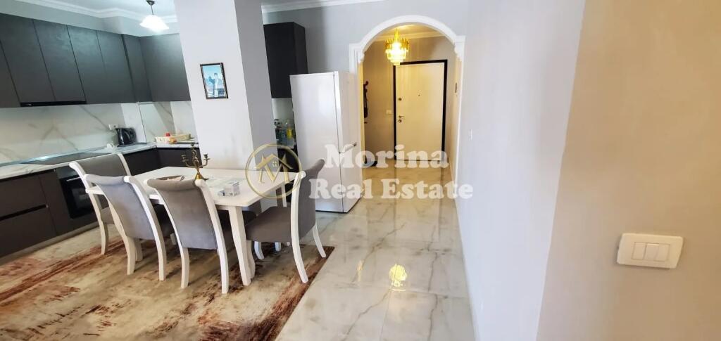 Affitto, Appartamento 2+1, Comune di Parigi, 650 euro/mese
