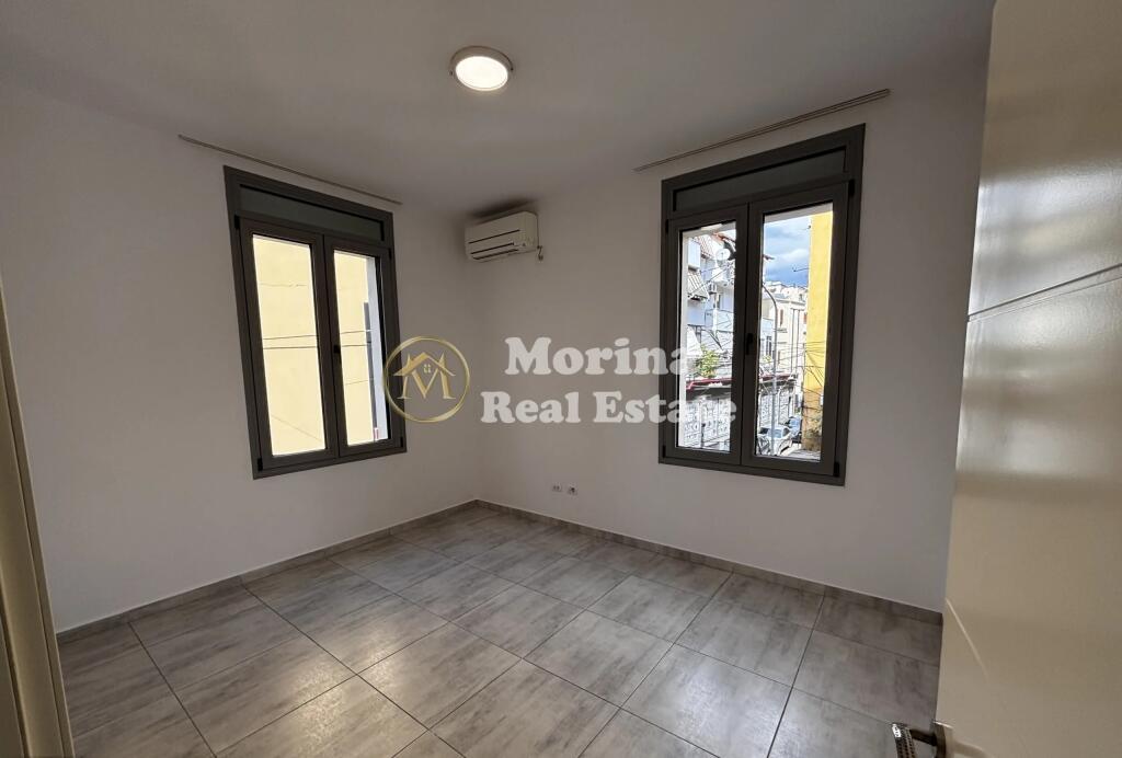 Ambient Biznesi, te Medreseja, Rruga e Dibres, 500 euro/muaj