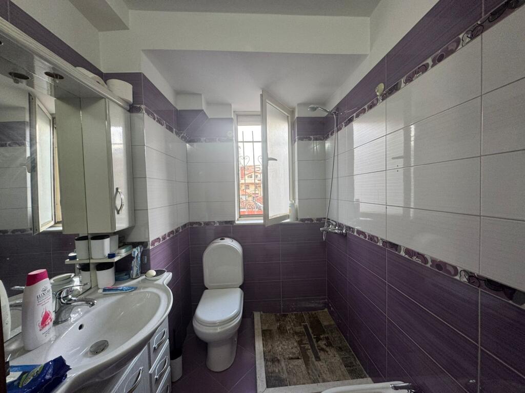 Apartment me qera