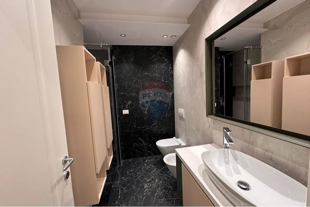 Apartament luksoz 2+1 per qira, Air Albania