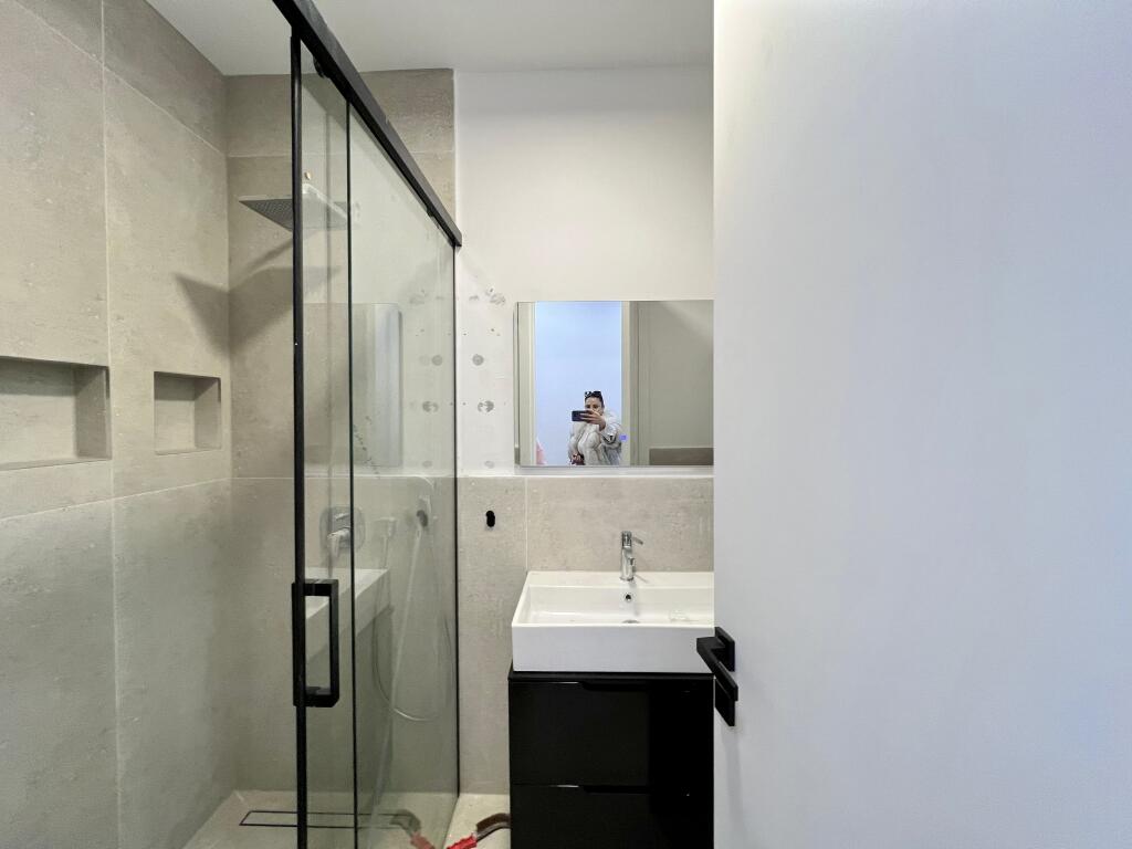 📣 SUPER RENT Apartment 2+1 With 2 Bathrooms And Parking Spot 📍 Dry Lake, Tirana ✨