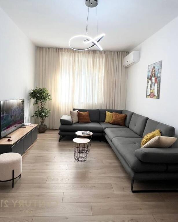 Apartament modern 2+1 per qira ne Qender