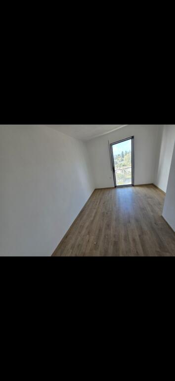 Don Bosko Shitet Apartament 2+1+2 + Ambjent Gatimi Me Vete
