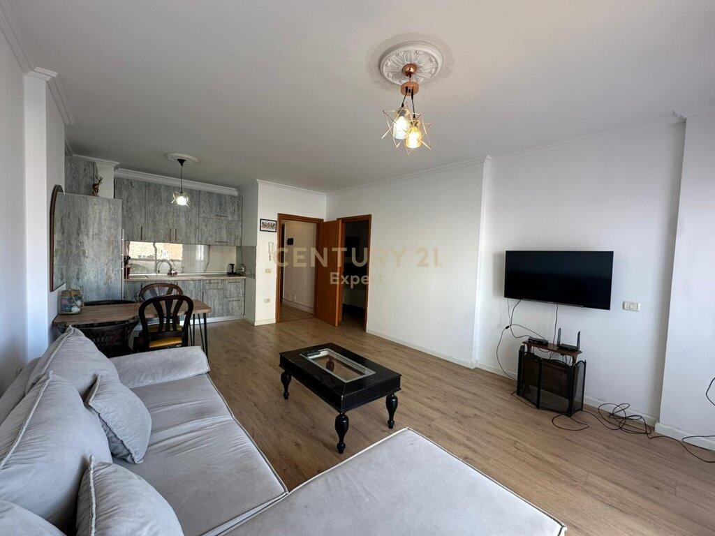 JEPET ME QERA APARTAMENT 1+1 TE SIRI KODRA