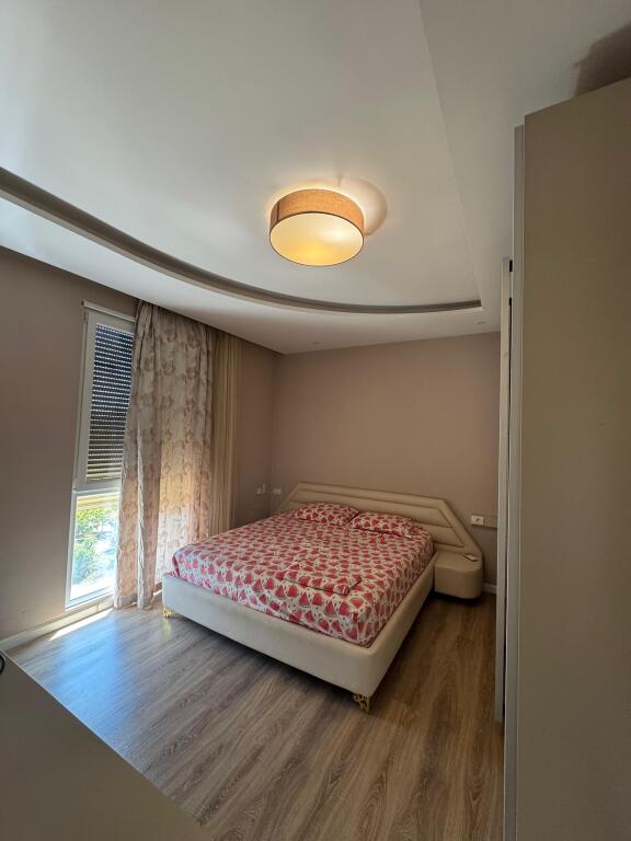 APARTAMENT 2+1 ME QIRA TEK ISH FUSHA E AVIACIONIT