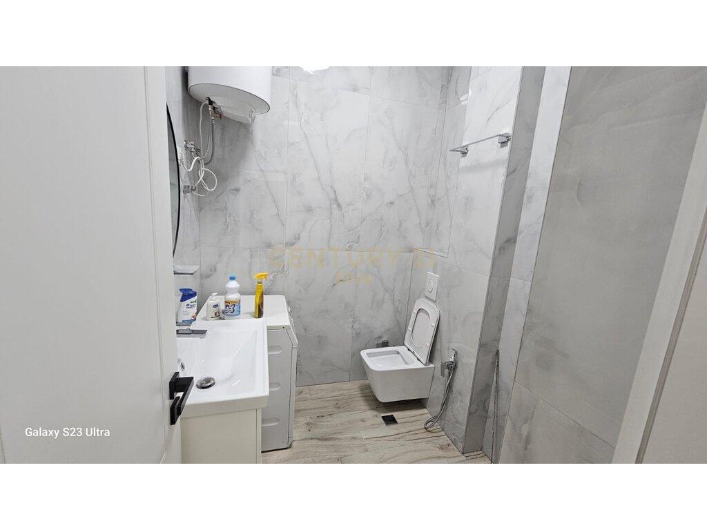 JEPET ME QERA APARTAMENT 2+1 NE XHAMLLIK