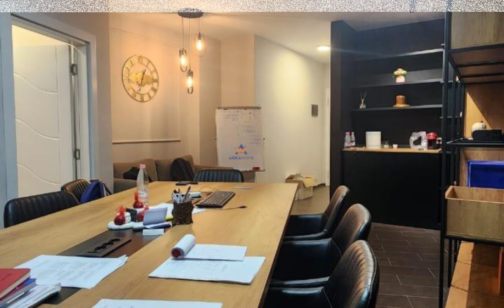 UFFICIO IN AFFITTO 108M2 "RRUGA SAMI FRASHERI, LIQENI I TIRANES" 800 EURO