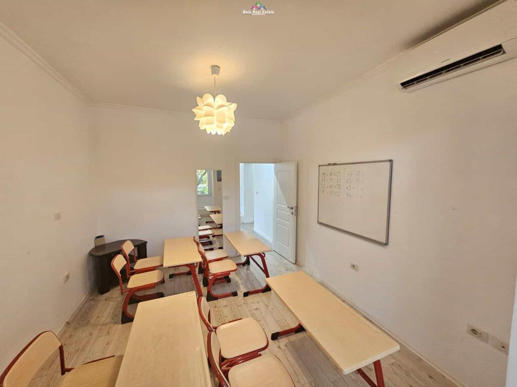 Ufficio in affitto 3+1 a 21 Dhjetori (ID BZ2654) Tirane