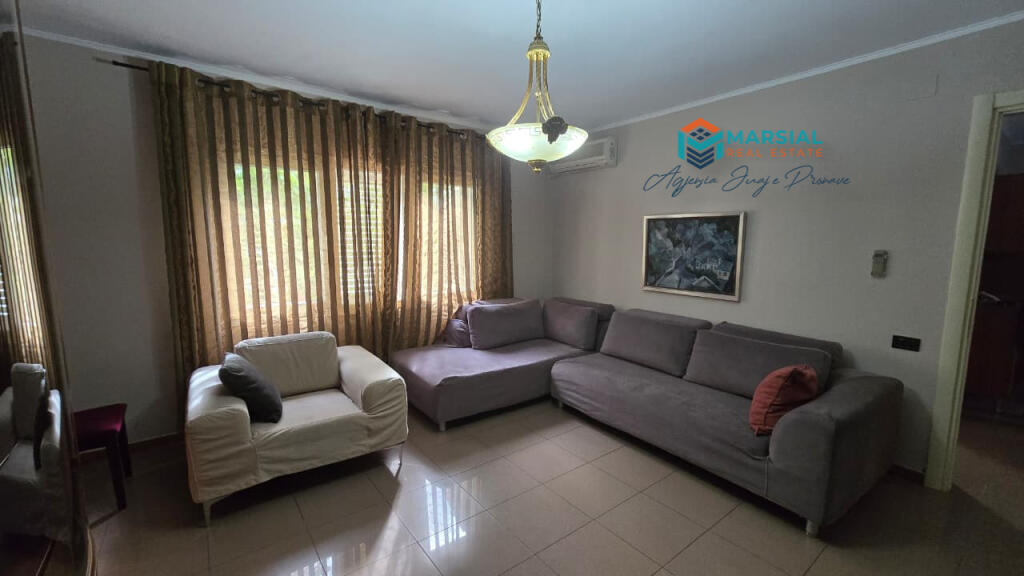 Jepet apartament 3+1 per qira, Brryli, Materniteti i Ri
