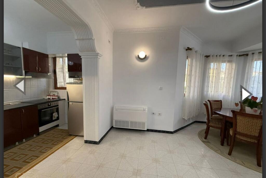 Apartament 2+1 me qira në Qytet Studenti, Tiranë