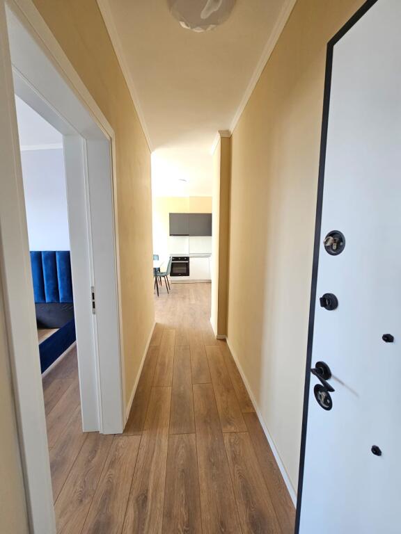 SHITET APARTAMENT 2+1 NE PLAZHIN ILIRIA PRANE HOTEL FLORIDA