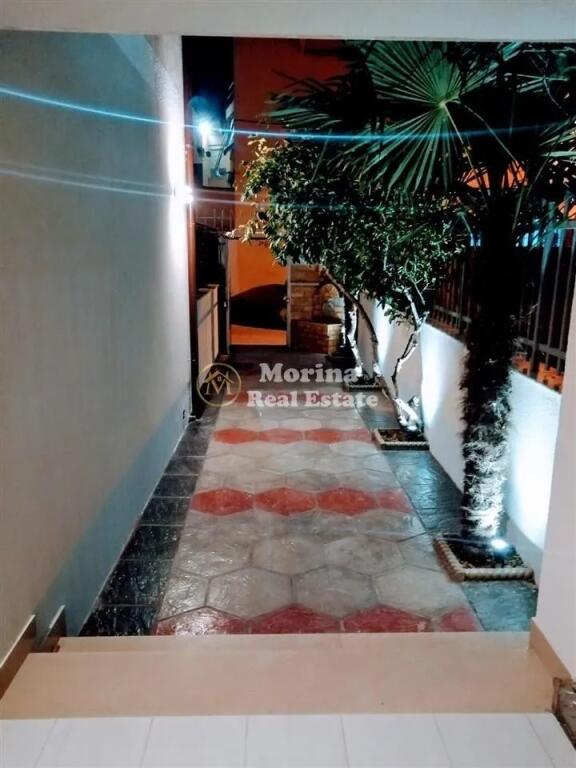 Qera, Hyrje Private 2+1, Komisariati 4,  450 euro/muaj