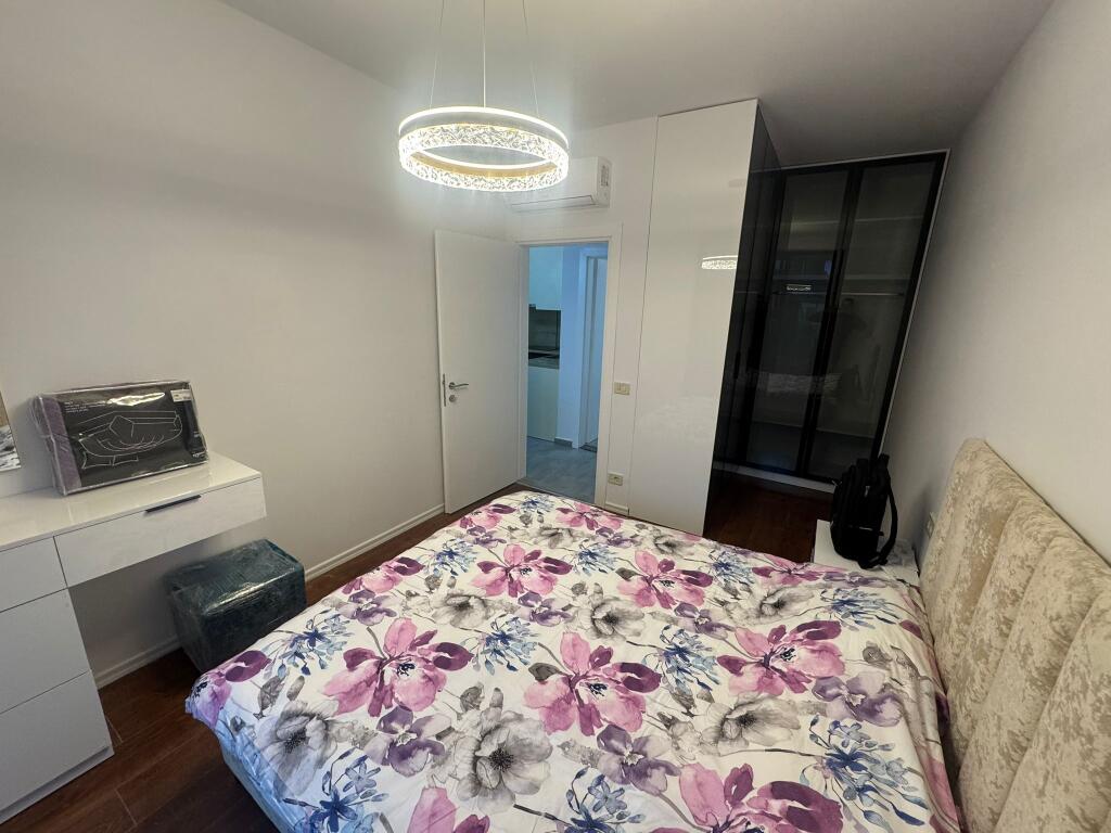 Apartament 1+1 me qera  📍 Rruga Mine Peza, Tiranë