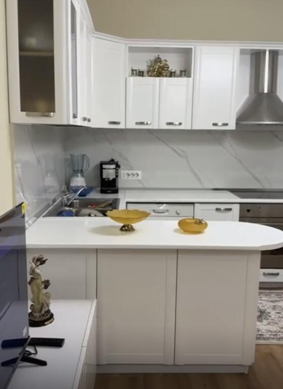 Jepet Me Qera Apartament 1+1+1 Ballkon