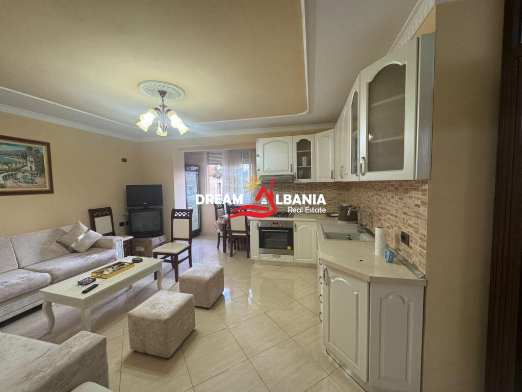 2+1 apartment for rent near the Red School at the New Bazaar, Tirana (ID 42215422)