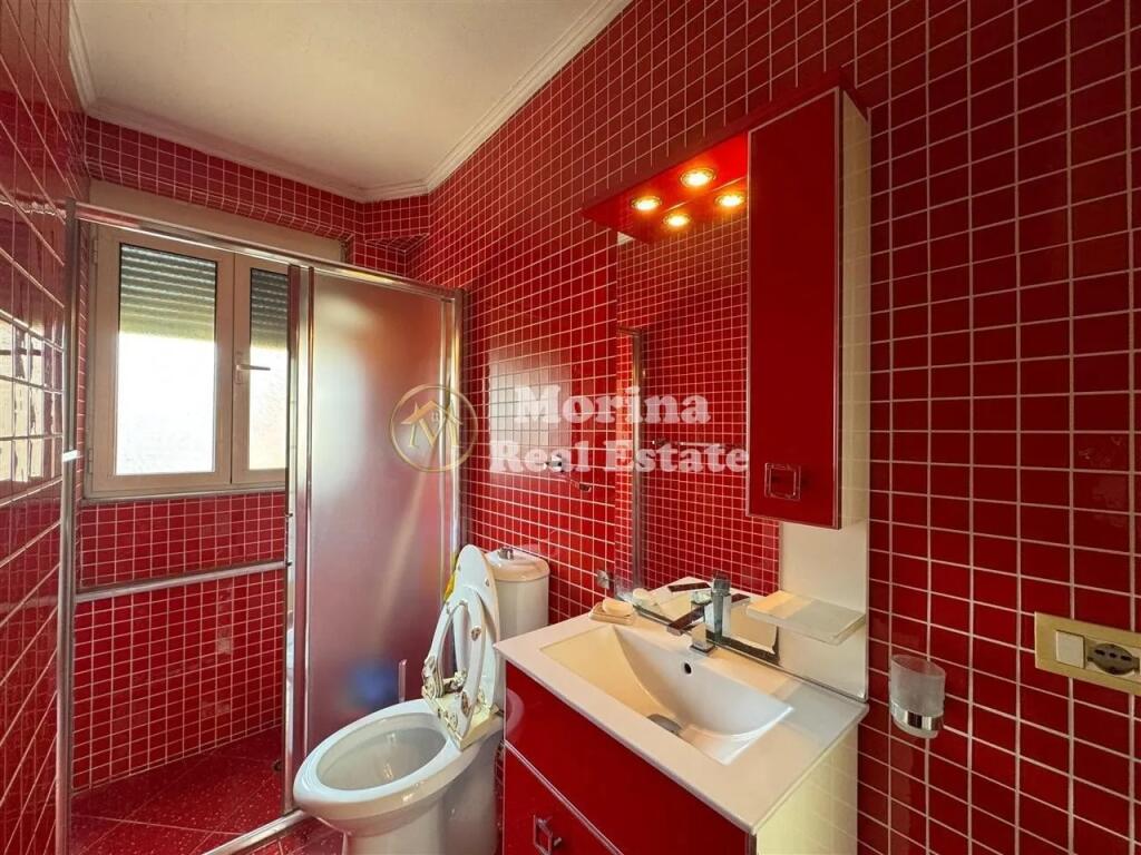 Qera Apartament 1+1, Rruga Fortuzi, 630 Euro/muaj