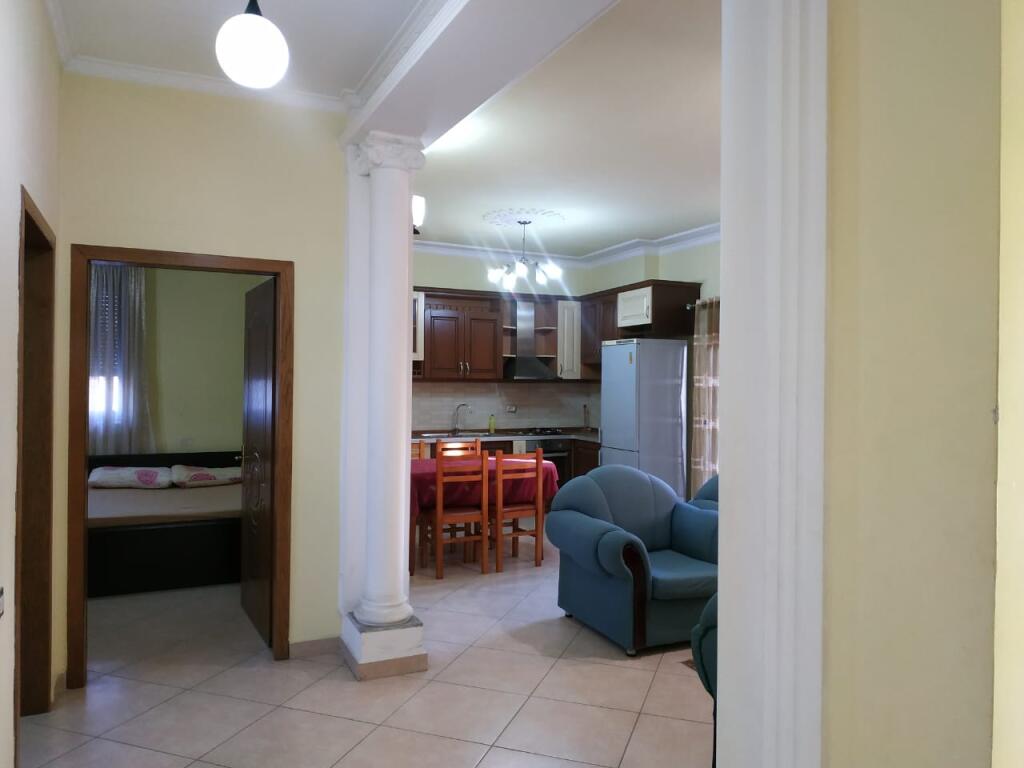 SHITET VILE 720 M2 SELITE 750.000 EURO