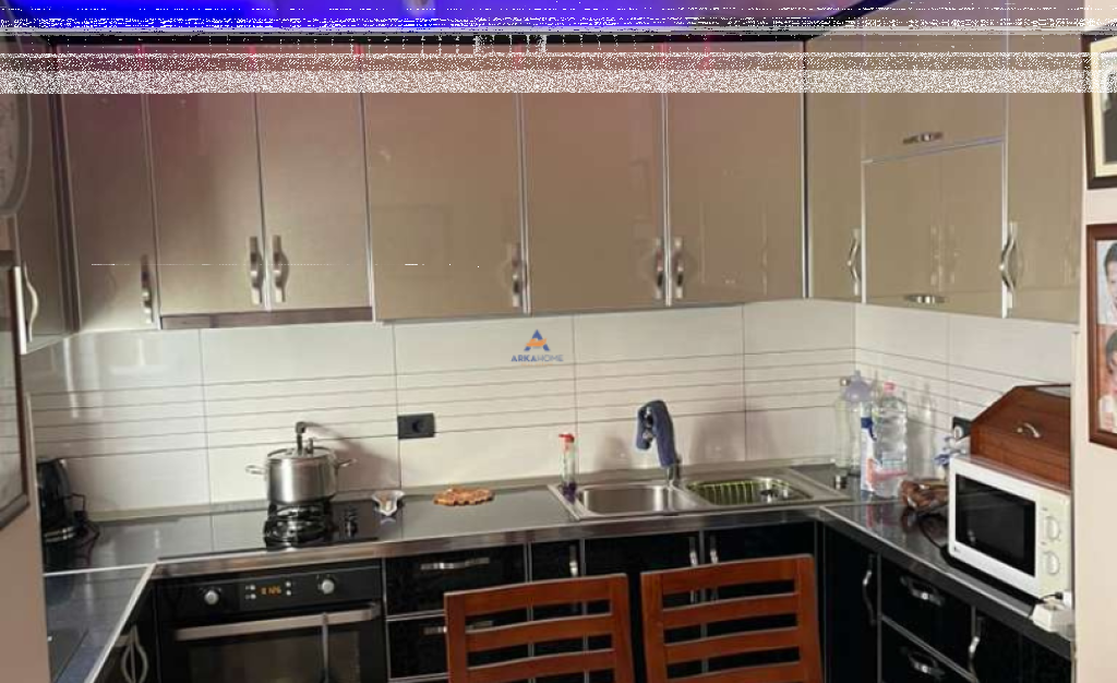 JEPET APARTAMENT ME QERA 1+1 "RRUGA FORTUZI" 800 EURO(CMIMI I DISKUTUESHEM)