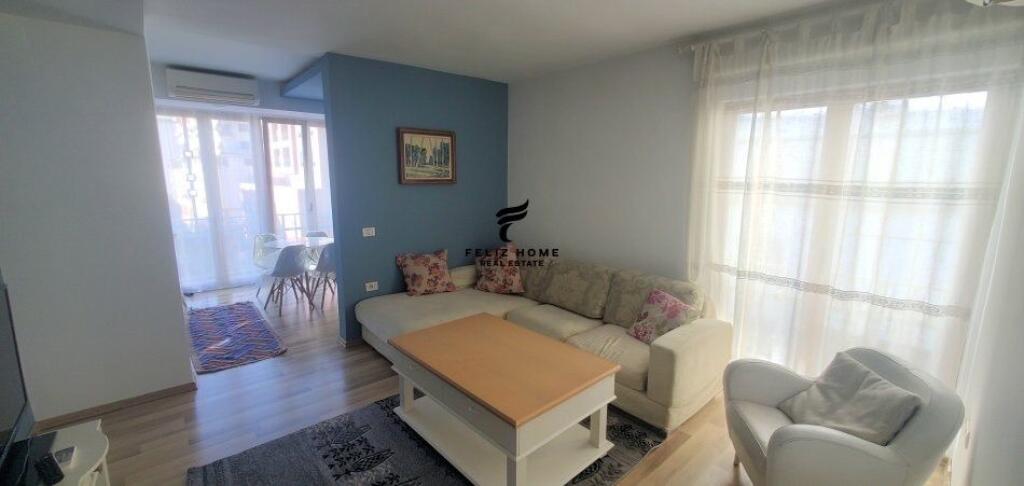 APARTAMENT ME QERA 1+1 MYSLYM SHYRI 550 EURO