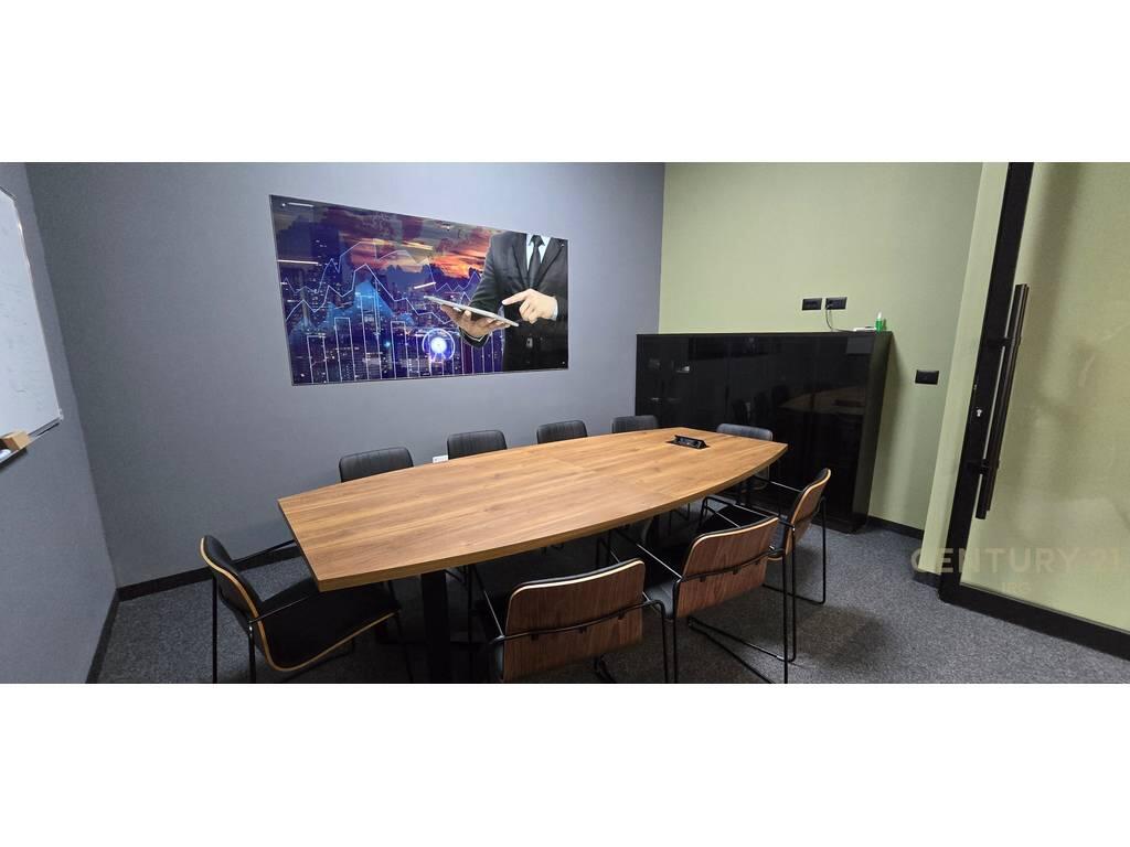 ZYRE E MOBILUAR TE DELIJORGJI! 1,200,000 €
