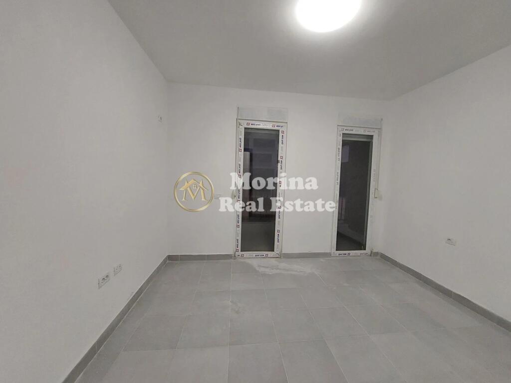 Qera, Apartament 3+1 , 5 Maj, 500 Euro/Muaj